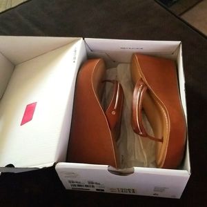 Aldo wedge thong sandles